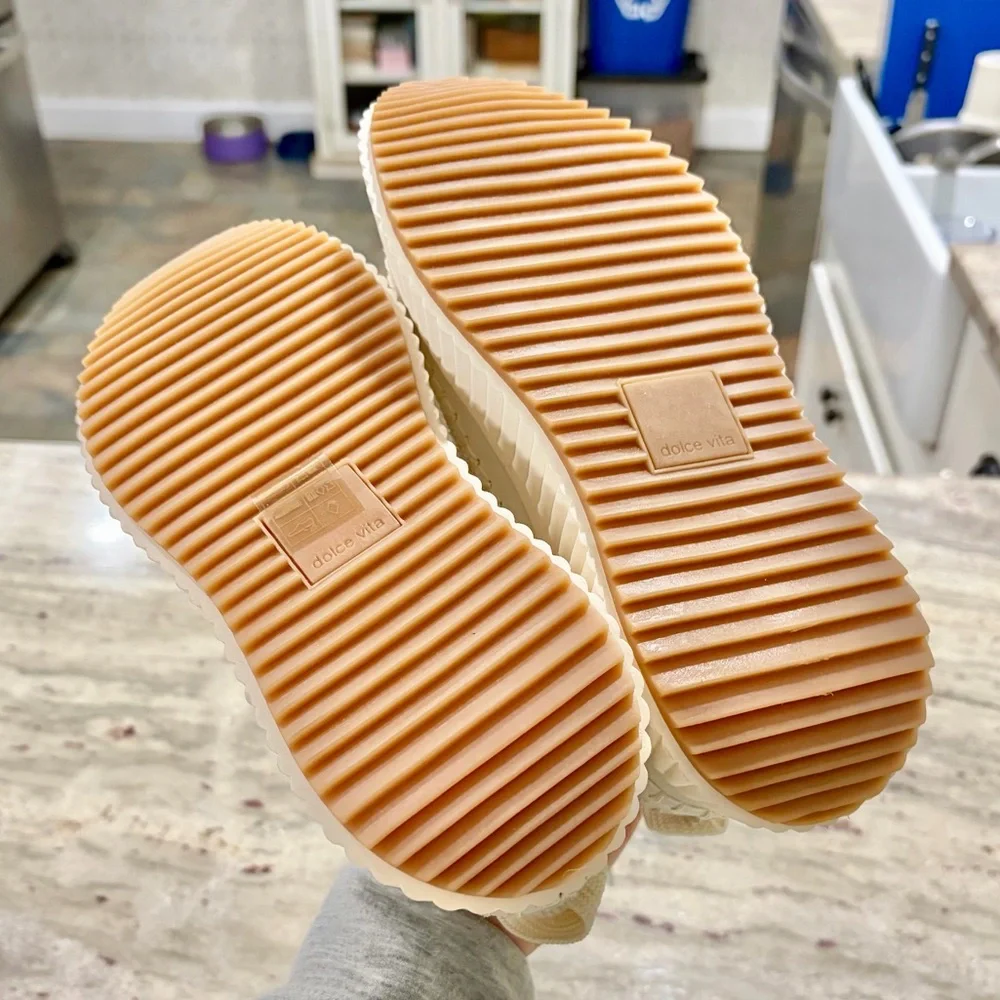 Dolce Vita Dolen Sneaker - Vanilla Pearls, SZ 6.5 NWOB MSRP $170 - Picture 10 of 10